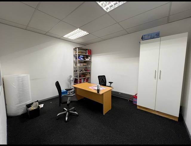 529M² WAREHOUSE TO LET IN STRIJDOMPARK